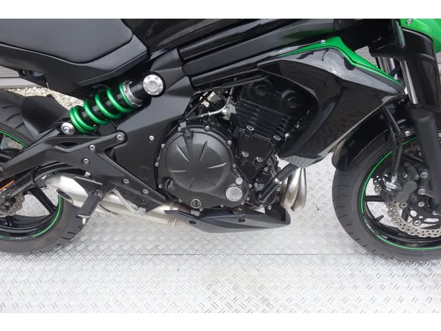 Kawasaki ER6-N ABS 2016 Benzine 9