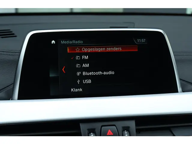 BMW X2 sDrive20i Executive 2018 Benzine 22