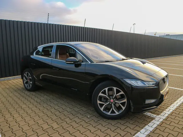Jaguar I-PACE 3