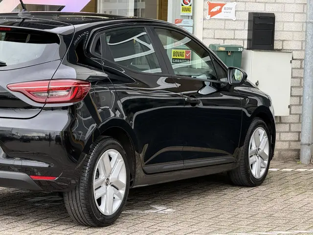 Renault Clio 1.0 TCe Zen Comfort 2021 Benzine 24