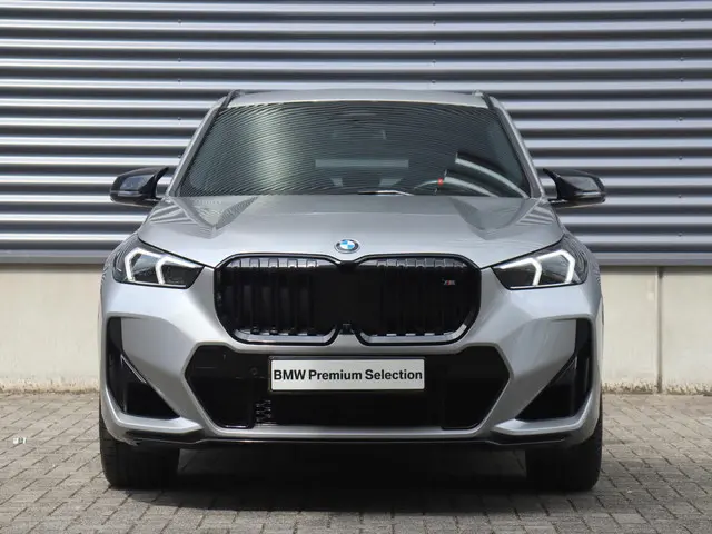 BMW X1 M35i 2024 Benzine 3