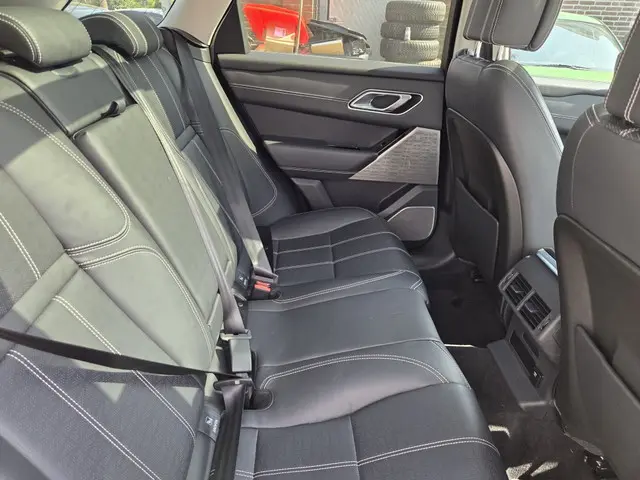 Land Rover Range Rover Velar 3.0 V6 AWD SE 2017 Diesel 38