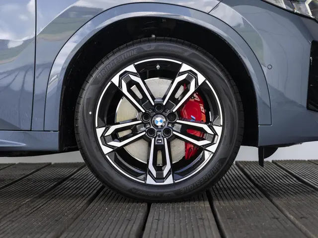 BMW iX2 eDrive20 2026 Elektrisch 6