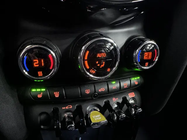 MINI Electric Mini Yours 33 kWh 136 pk 2022 Elektrisch 17