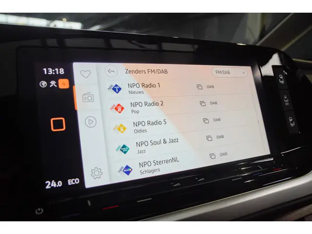 Volkswagen Multivan 1.4 eHybrid 2022 Hybride Benzine 36