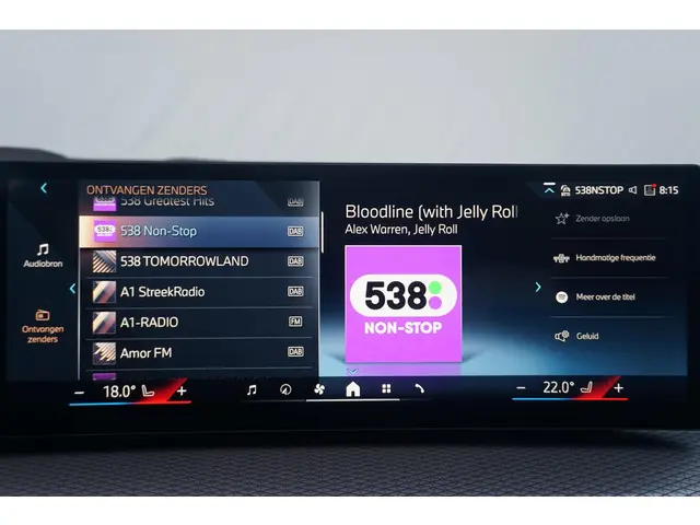 BMW 3 Serie Sedan 330i 2026 Benzine 25