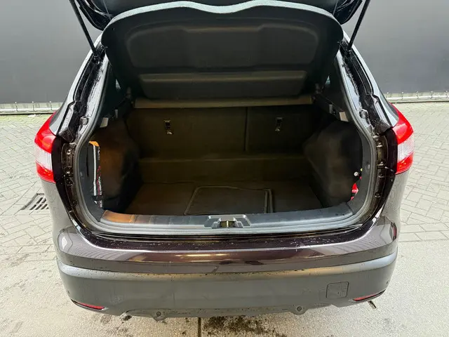 Nissan QASHQAI 1.2 Acenta 2014 Benzine 18