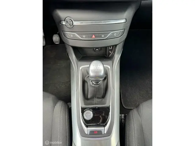 Peugeot 308 1.6 THP Allure VERKOCHT! 2014 Benzine 19