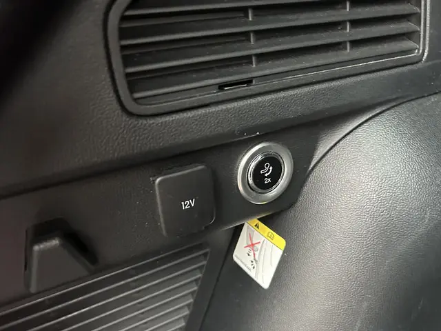 Ford Kuga 2.5 PHEV ST-Line 2023 Hybride Benzine 11