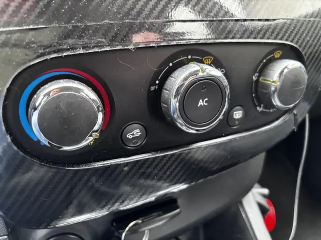 Renault Clio Estate 0.9 TCe Expression 2013 Benzine 15