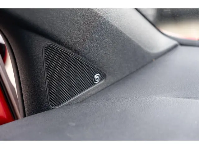 Volkswagen up! 1.0 TSI GTI | Pano | Beats | Camera 2018 Benzine 8