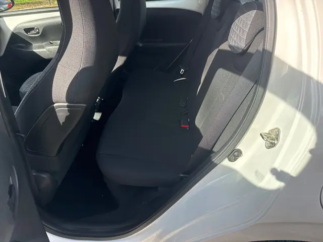 Peugeot 108 1.0 e-VTi Active 2021 Benzine 13