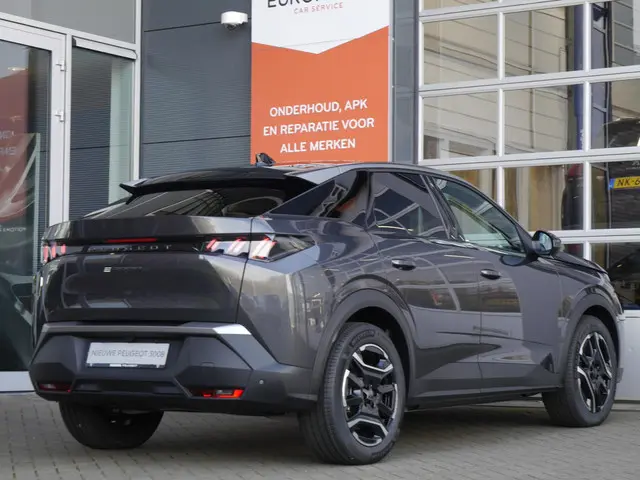 Peugeot e-3008 Allure 73 kWh 2025 Elektrisch 5