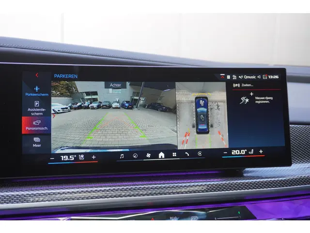 BMW 7 Serie M760e xDrive 2023 Hybride Benzine 24