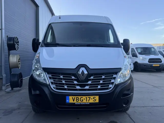 Renault Master T35 2.3 dCi L2H2 2019 Diesel 11