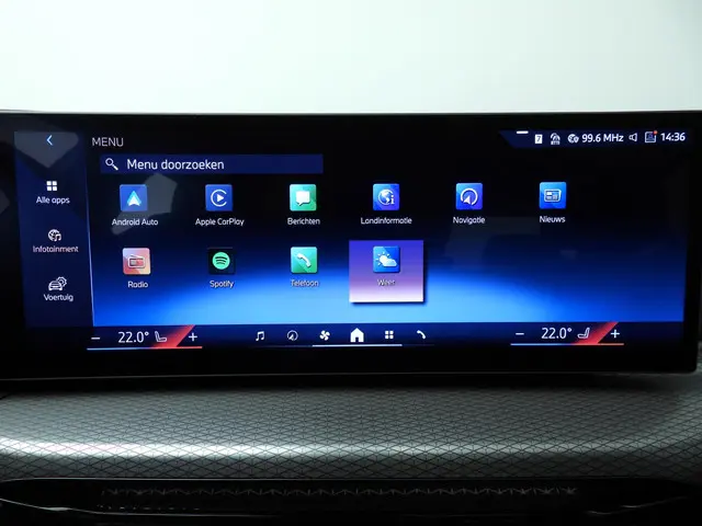 BMW 3 Serie Sedan 318i 2025 Benzine 14