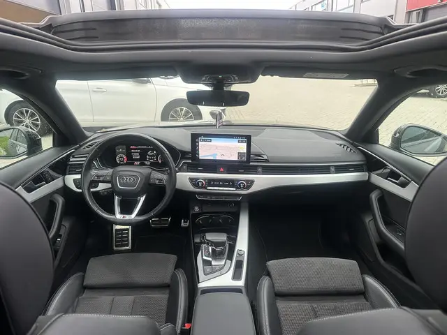 Audi A4 Avant 35 TFSI S Line / Panorama dak 2021 Benzine 12
