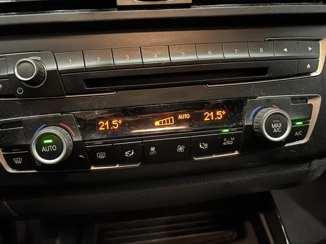 BMW 1 Serie 114i EDE Sport Edition 2014 Benzine 24