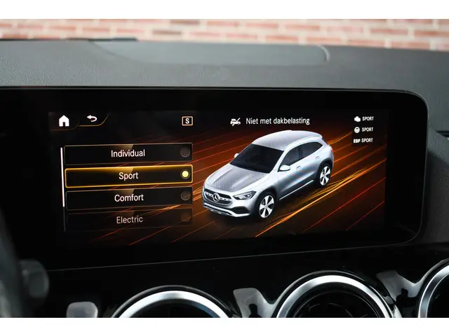 Mercedes-Benz GLA 250 e AMG 2021 Hybride Benzine 48