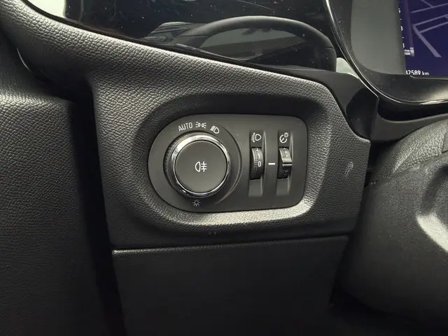 Opel Corsa 1.2 GS Line 2024 Benzine 15