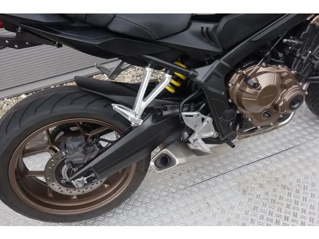 Honda CB 650 R 2019 Benzine 10