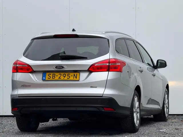 Ford Focus Wagon 1.0 Titanium | 2017 | 2017 Benzine 5