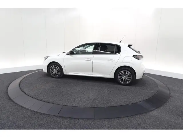 Peugeot 208 PureTech 100 EAT8 Allure Pack 2022 Benzine 66