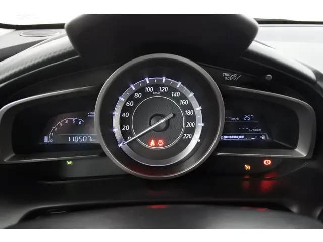 Mazda 2 1.5 90pk Nakama 2016 Benzine 3