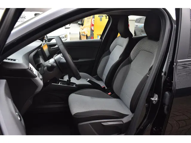 Renault Clio TCe 90 GPF evolution 2024 Benzine 11