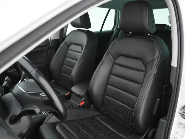 Volkswagen e-Golf E-DITION 2019 Elektrisch 22