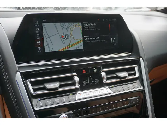 BMW 8 Serie Coupé M850i xDrive 2018 Benzine 12