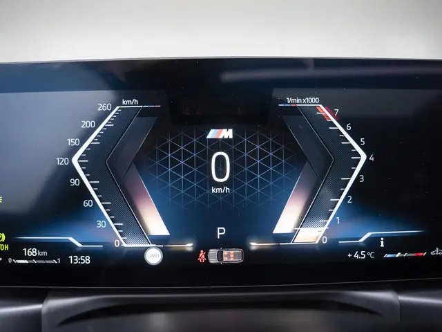 BMW 3 Serie Touring M340i xDrive 2024 Benzine 56