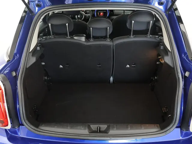 MINI 5-Deurs Mini 1.5 COOPER SALT AUT. 2018 Benzine 15