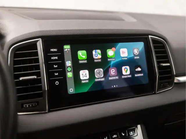 Škoda Karoq 1.0 TSI Sport Deluxe 2019 Benzine 8
