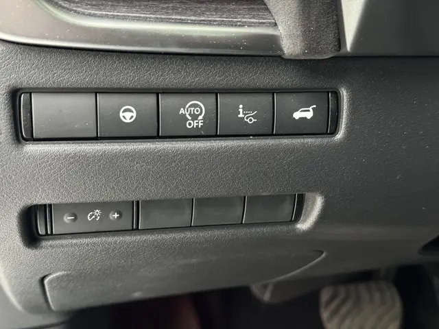 Nissan QASHQAI 1.3 MHEV Xtronic Tekna Plus 2025 Benzine 27