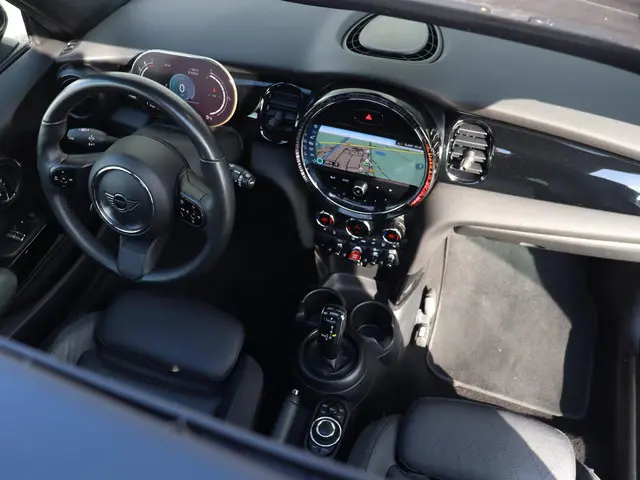MINI 3-Deurs Cooper 2022 Benzine 14