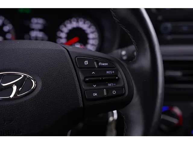 Hyundai i10 1.0 Select 2023 Benzine 23