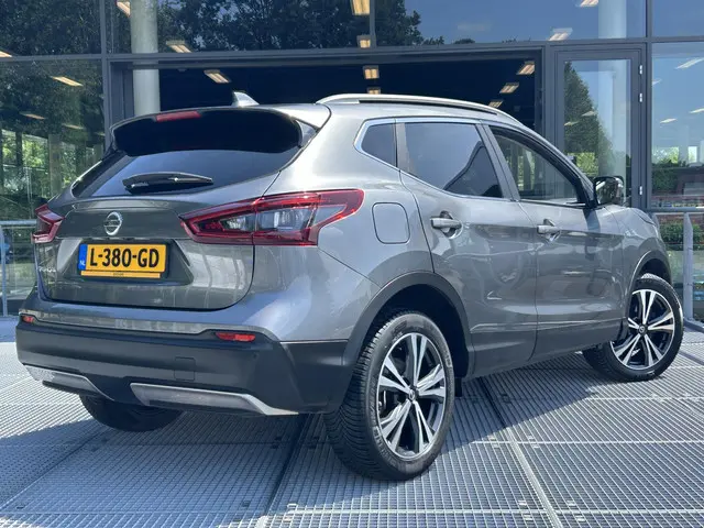 Nissan QASHQAI 1.3 DIG-T Design Edition 2021 Benzine 2