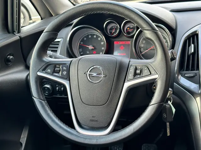 Opel Astra Sports Tourer 1.4 Turbo Cosmo 2014 Benzine 13