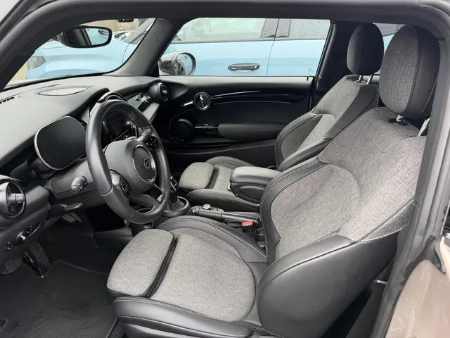 MINI Cooper Mini 1.5 Camden Go Edition 2022 Benzine 17