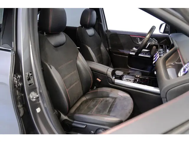 Mercedes-Benz GLA 250 e AMG Line 2021 Hybride Benzine 37