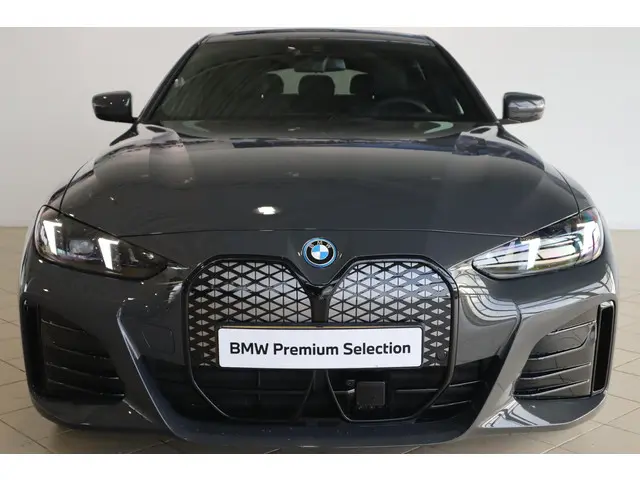 BMW i4 eDrive40 2025 Elektrisch 4
