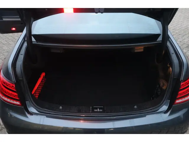 Mercedes-Benz E-Klasse Coupé 200 Ambition 2014 Benzine 12