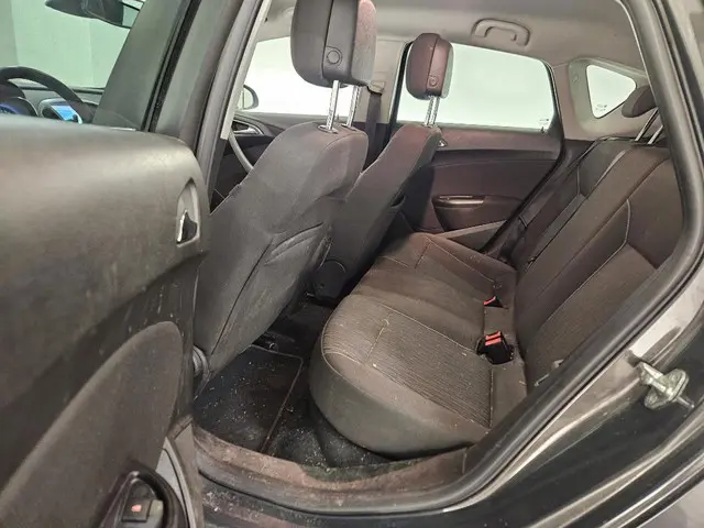 Opel Astra 1.4 Turbo Business + 2013 Benzine 7