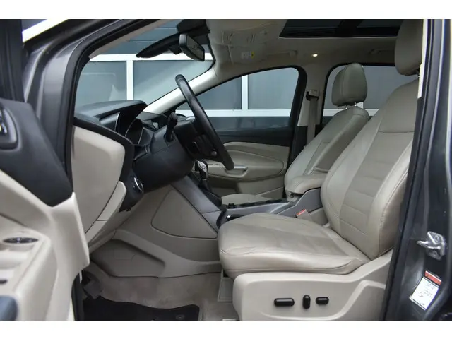 Ford Kuga 2.5 automaat 2014 Benzine 9