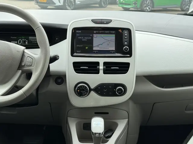 Renault ZOE R90 Life Black Line 41 kWh 2019 Elektrisch 8