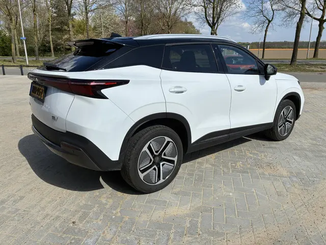 Omoda 5 Premium 61 kWh 2025 Elektrisch 4