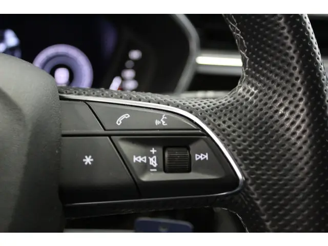 Audi Q3 35 TFSI S edition 2021 Benzine 27
