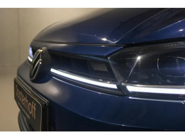 Volkswagen Polo 1.0 TSI Business PANO | IQ 2024 Benzine 52
