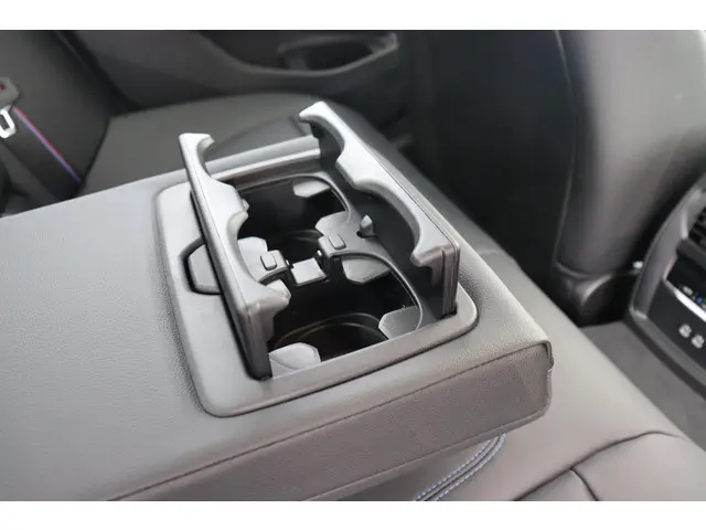 BMW 3 Serie 330e xDrive 2025 Hybride Benzine 15